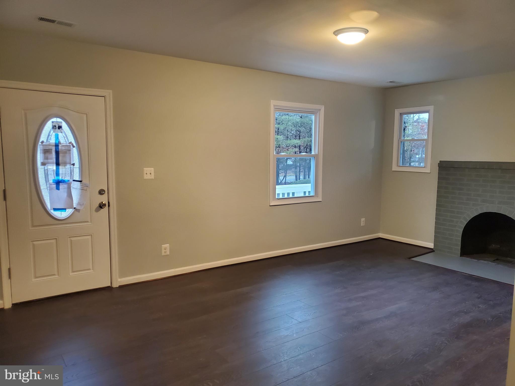 8136 Woodyard Road Clinton, MD 20735 - Photo 7 of 42 Family Room