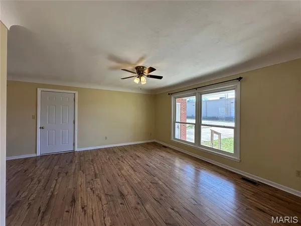 $259,000 | 509 East Washington Avenue, Owensville, MO 65066