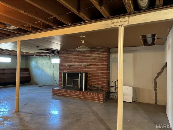 $259,000 | 509 East Washington Avenue, Owensville, MO 65066