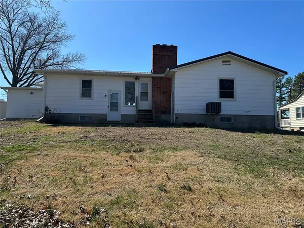 $259,000 | 509 East Washington Avenue, Owensville, MO 65066