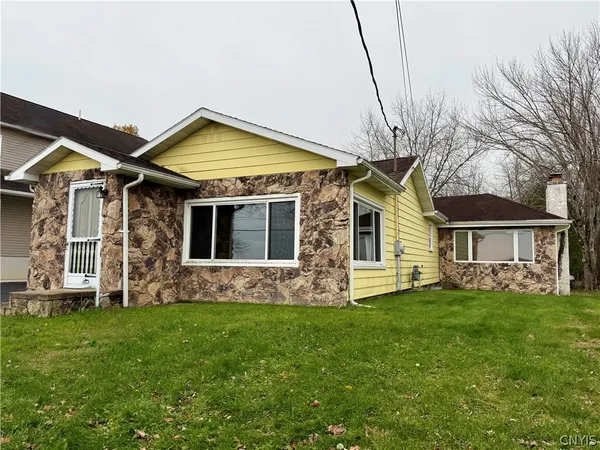 $415,000 | 6214 Muskrat Bay Road, Cicero, NY 13029