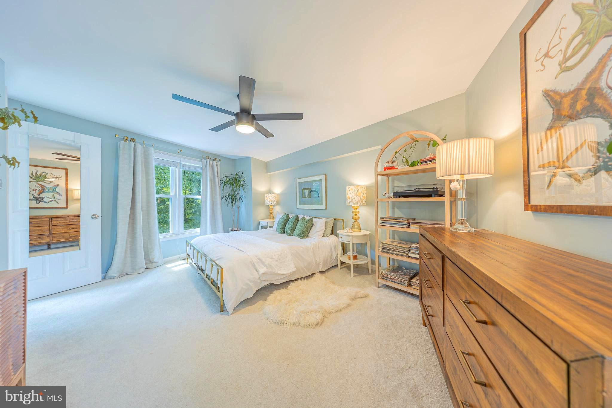 11287 Silentwood Lane Reston, VA 20191 - Photo 9 of 21