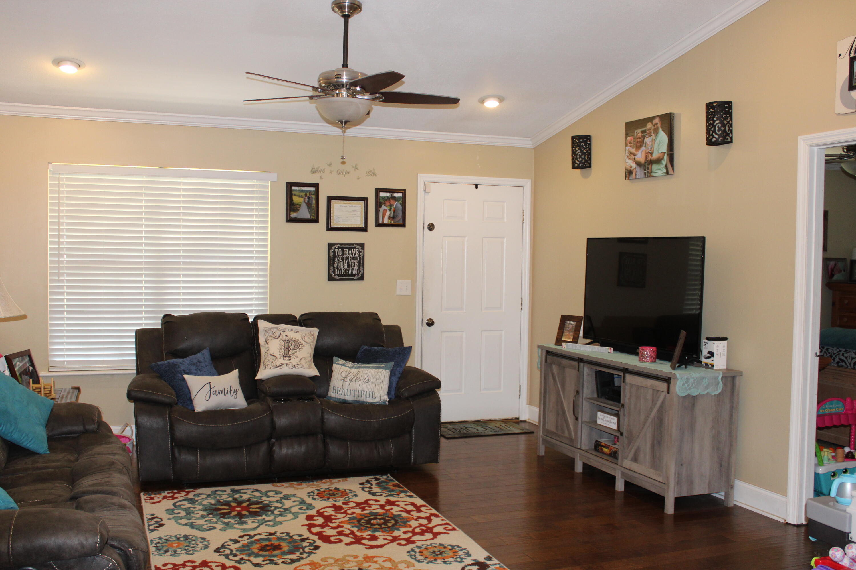 310 Harrison Bend Road Loudon, TN 37774 - Photo 3 of 16 IMG_0696