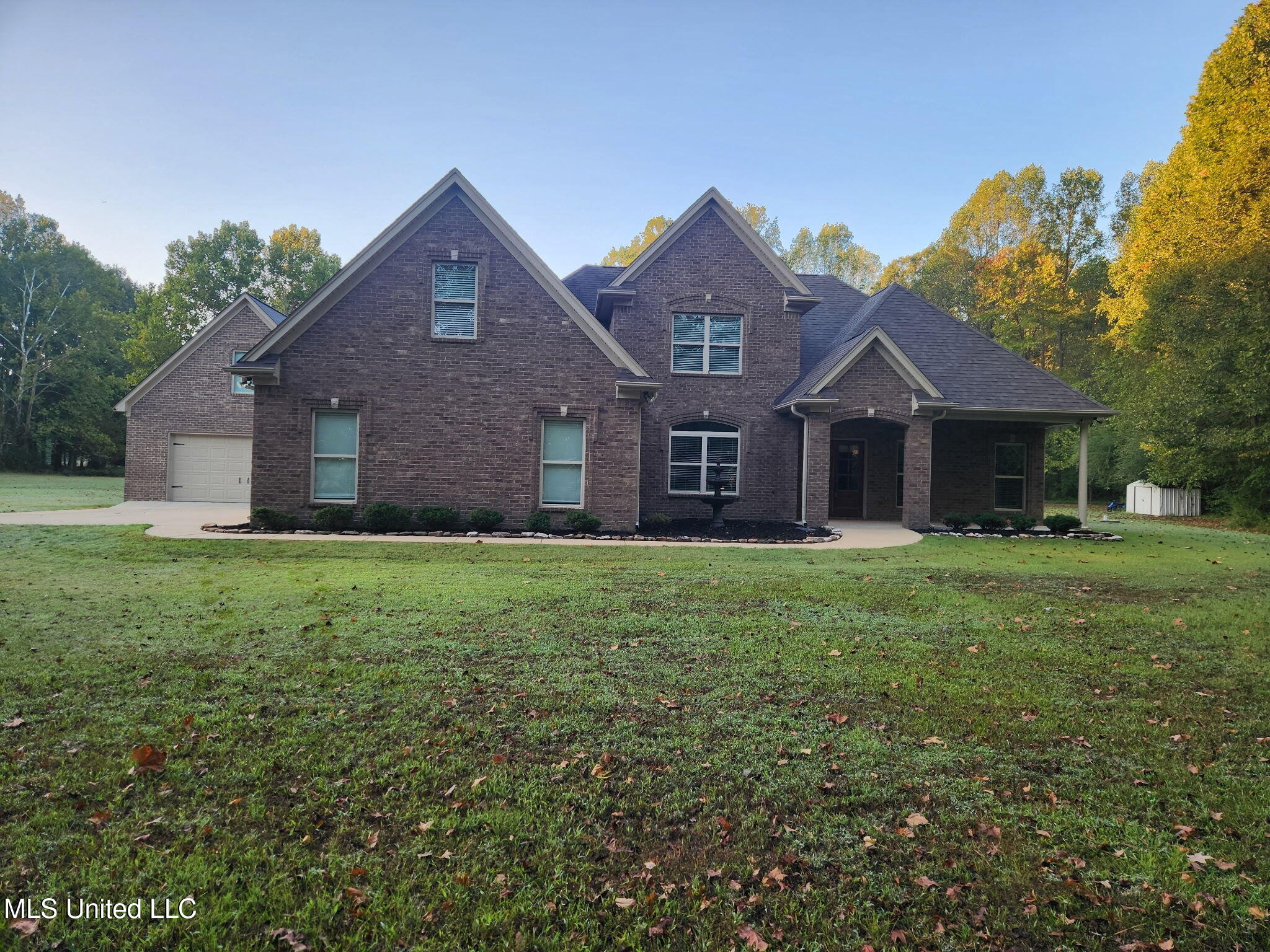 Front View 8107 Steven Henry