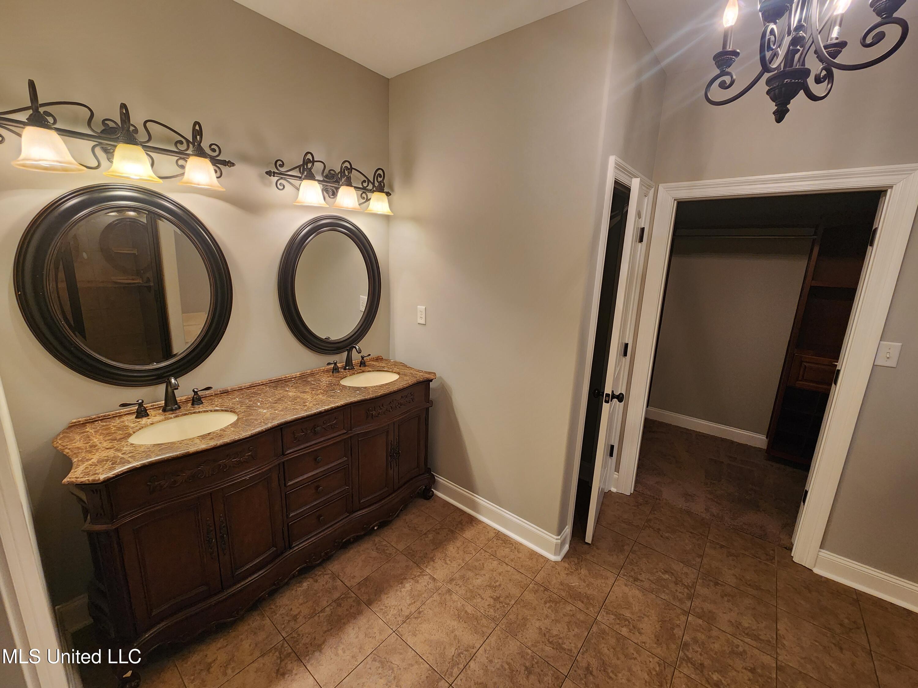 8107 Steven Henry Road Hernando, MS 38632 - Photo 21 of 43 20250928_165859