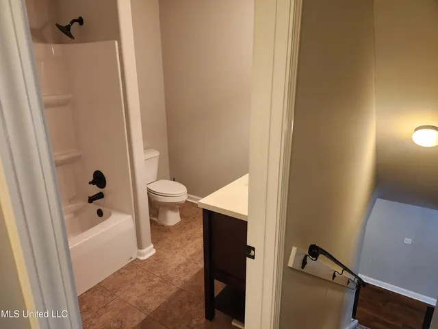 $494,900 | 8107 Steven Henry Road, Hernando, MS 38632