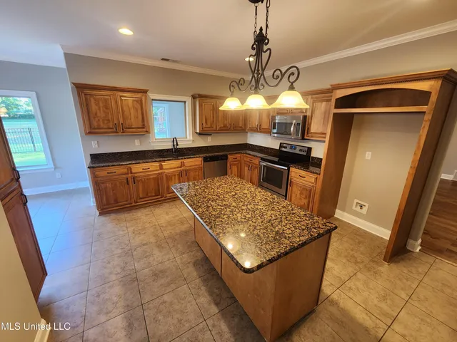 $494,900 | 8107 Steven Henry Road, Hernando, MS 38632