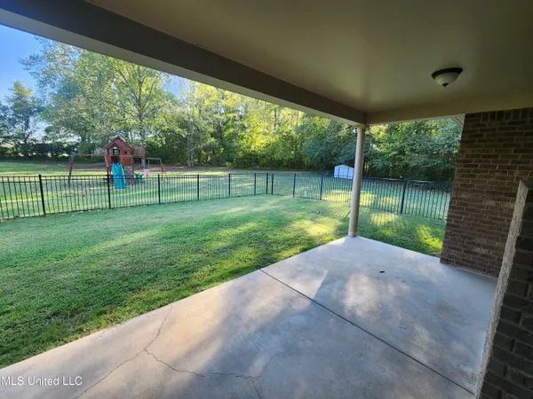 $494,900 | 8107 Steven Henry Road, Hernando, MS 38632