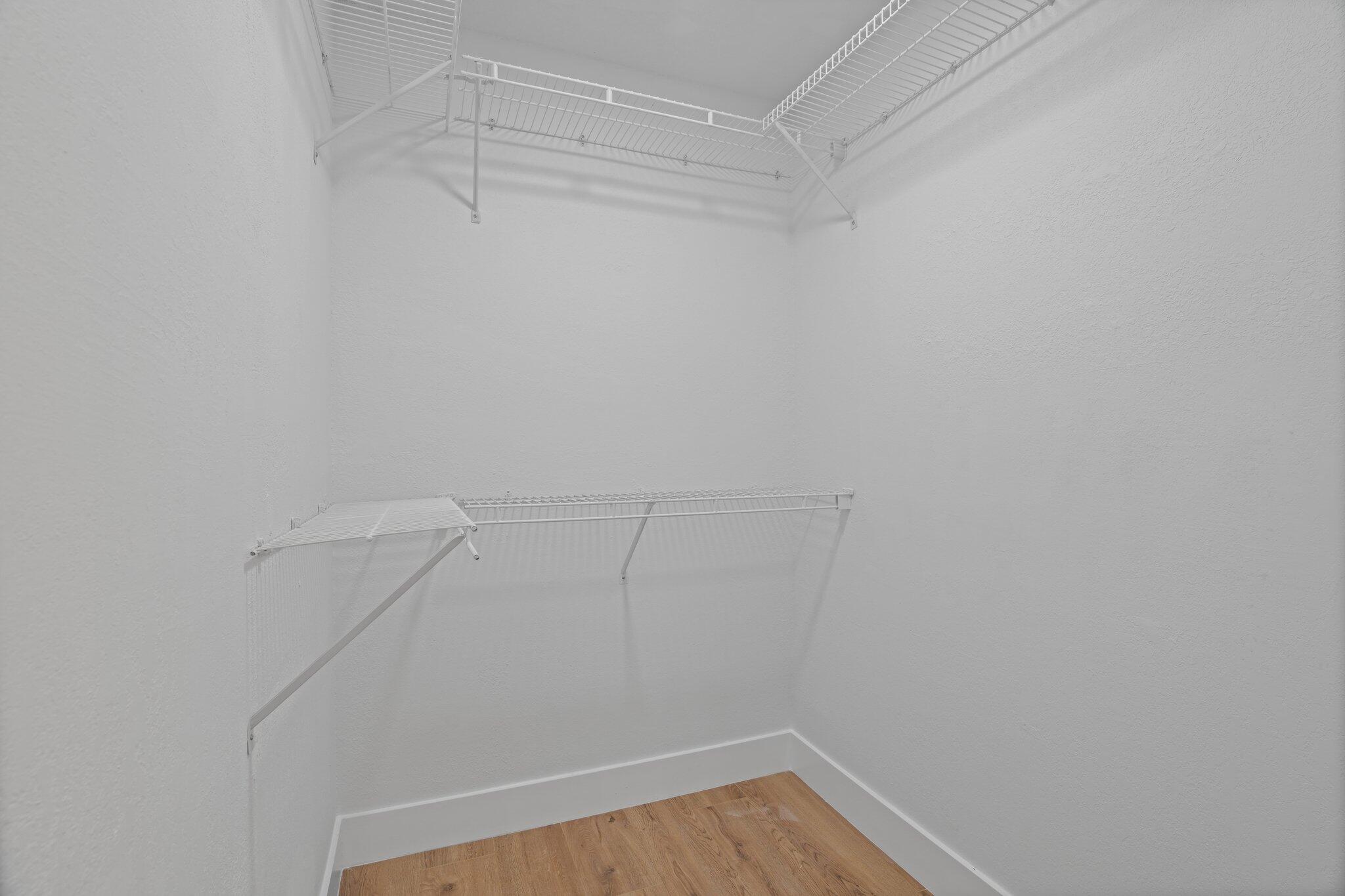 9151 Bedford Drive Boca Raton, FL 33434 - Photo 11 of 23 27-web-or-mls-DSC04986