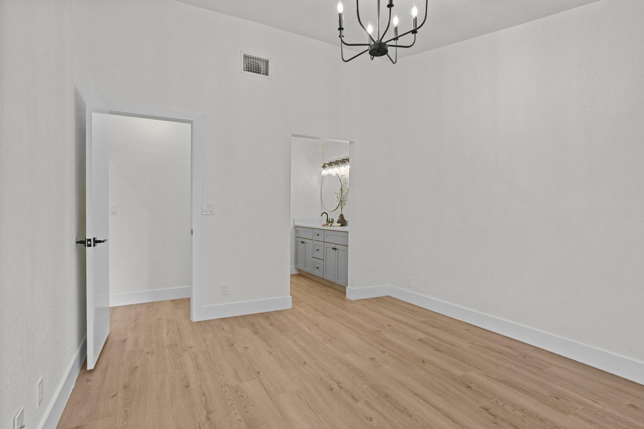 9151 Bedford Drive Boca Raton, FL 33434 - Photo 8 of 23 24-web-or-mls-DSC04971