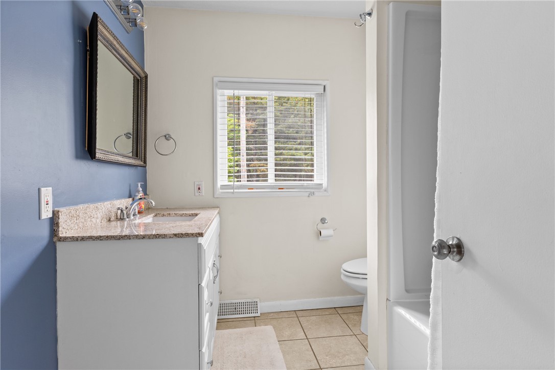 4160 Post Road, Unit 28 East Greenwich, RI 02818 - Photo 26 of 32