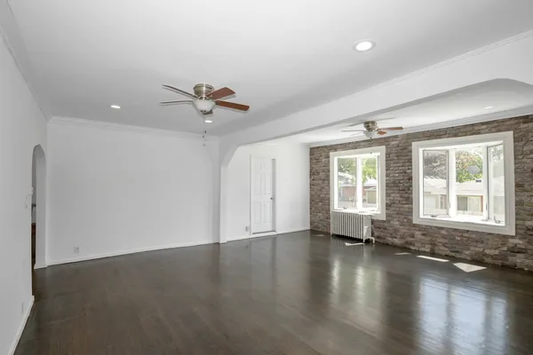 $2,700 | 235 North Ardmore Avenue, Villa Park, IL 60181