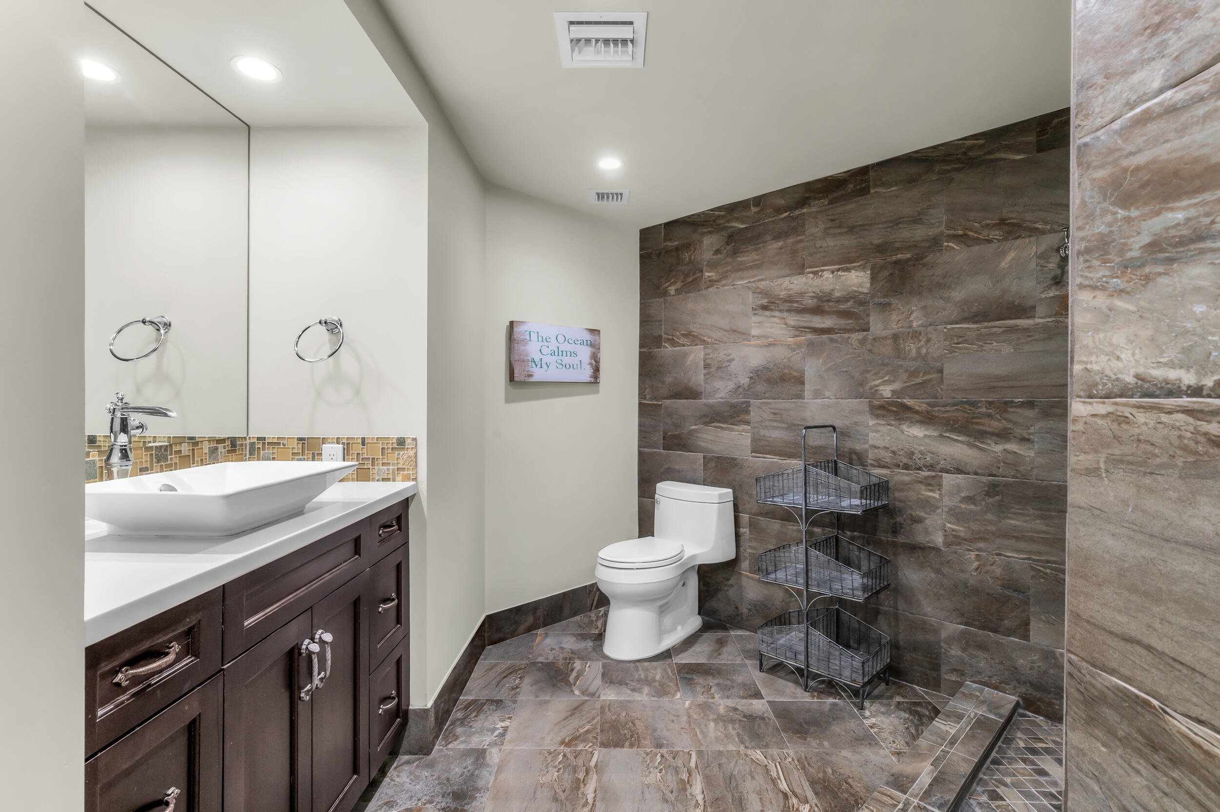 100 Southeast 5th Avenue, Unit 202 Boca Raton, FL 33432 - Photo 9 of 63 photo-18