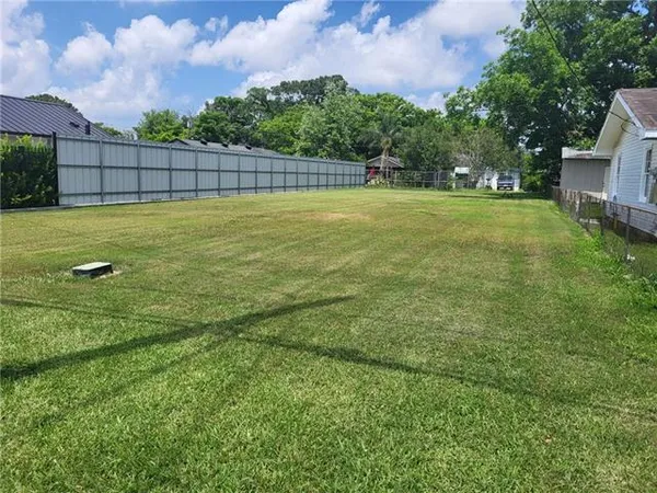 $40,000 | 135 5th Street, Bridge City, LA 70094