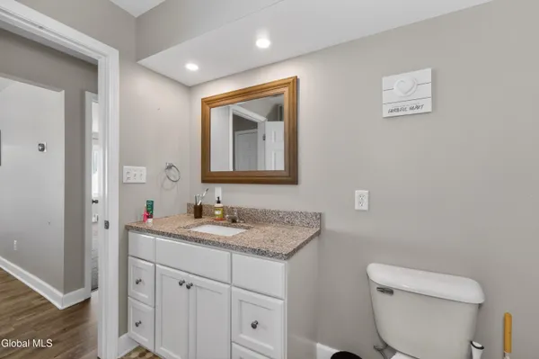 $419,000 | 9 Mullen Drive, Rotterdam, NY 12306