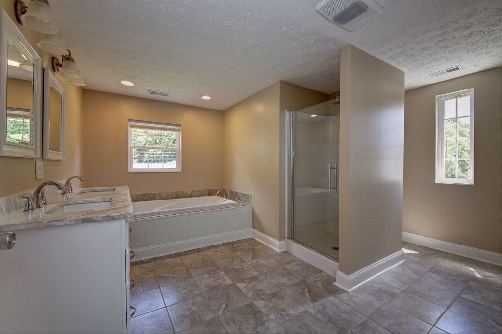 6887 Merritts Crk Road Huntington, WV 25702 - Photo 24 of 32 Gallery Image 24