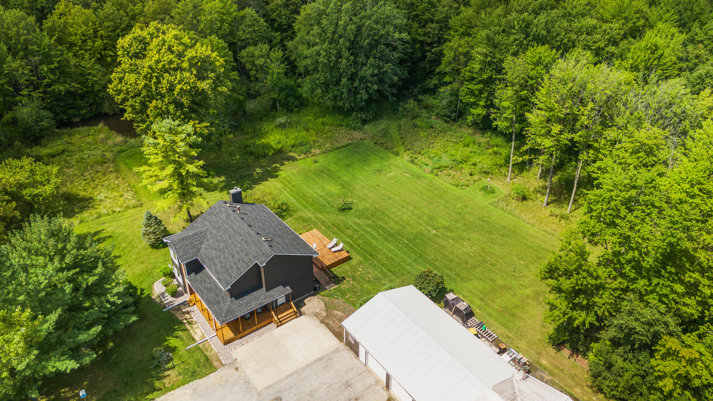 249 West 700 North Valparaiso, IN 46385 - Photo 25 of 46 a backyard of a house with lots of green space