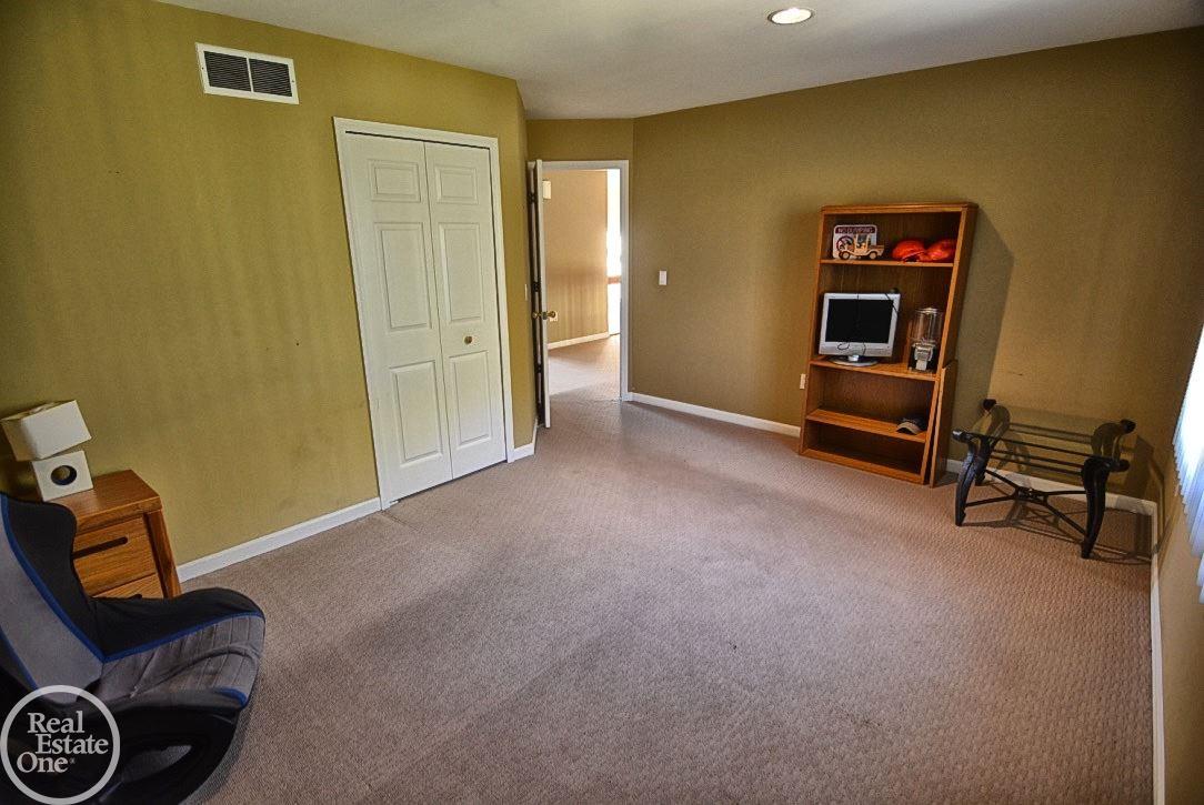 2052 Reagan Drive Rochester Hills, MI 48309 - Photo 47 of 70