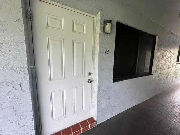 $1,900 | 5940 Northwest 20th Street, Unit 44, Lauderhill, FL 33313
