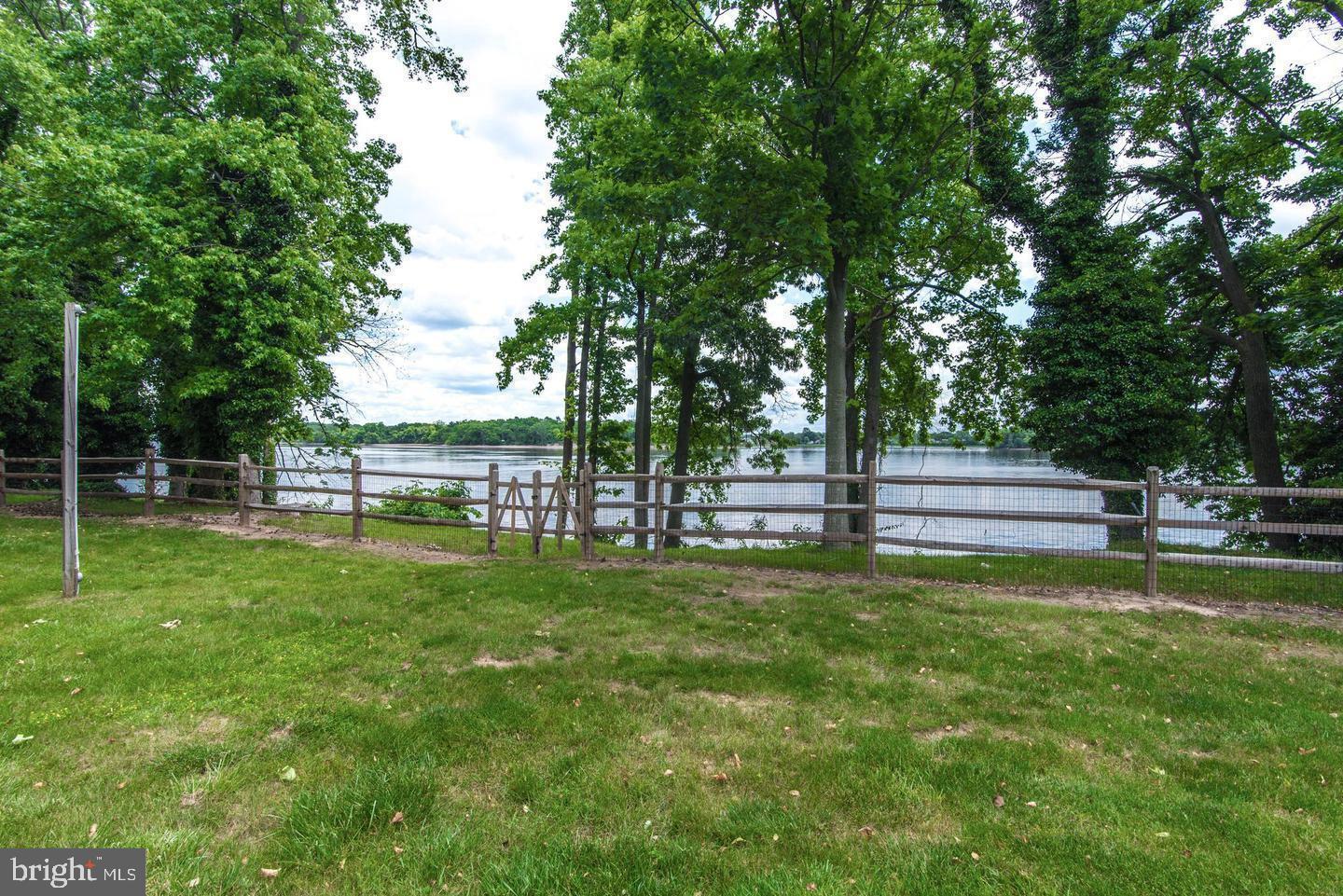 72105 Delaire Landing Road Philadelphia, PA 19114 - Photo 33 of 34 Fenced Dog Walk