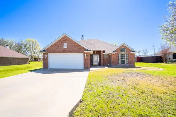 $295,000 | 1909 Lazy Court, Granbury, TX 76048