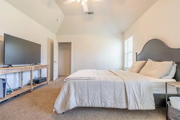 $295,000 | 1909 Lazy Court, Granbury, TX 76048
