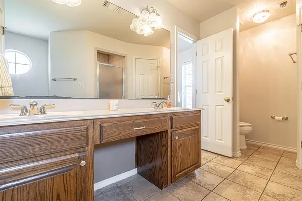 $295,000 | 1909 Lazy Court, Granbury, TX 76048