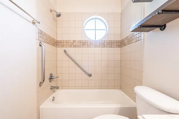 $295,000 | 1909 Lazy Court, Granbury, TX 76048