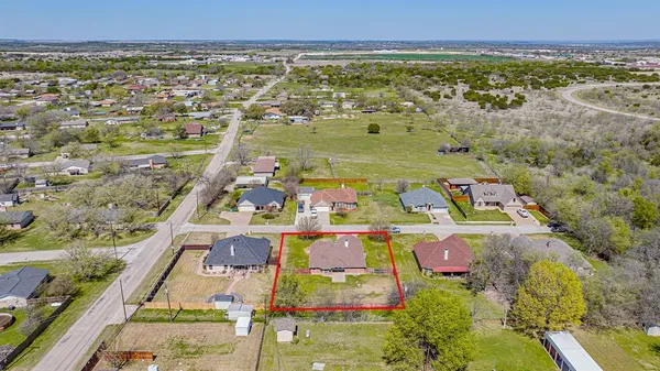 $295,000 | 1909 Lazy Court, Granbury, TX 76048