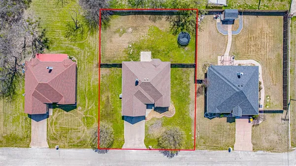 $295,000 | 1909 Lazy Court, Granbury, TX 76048
