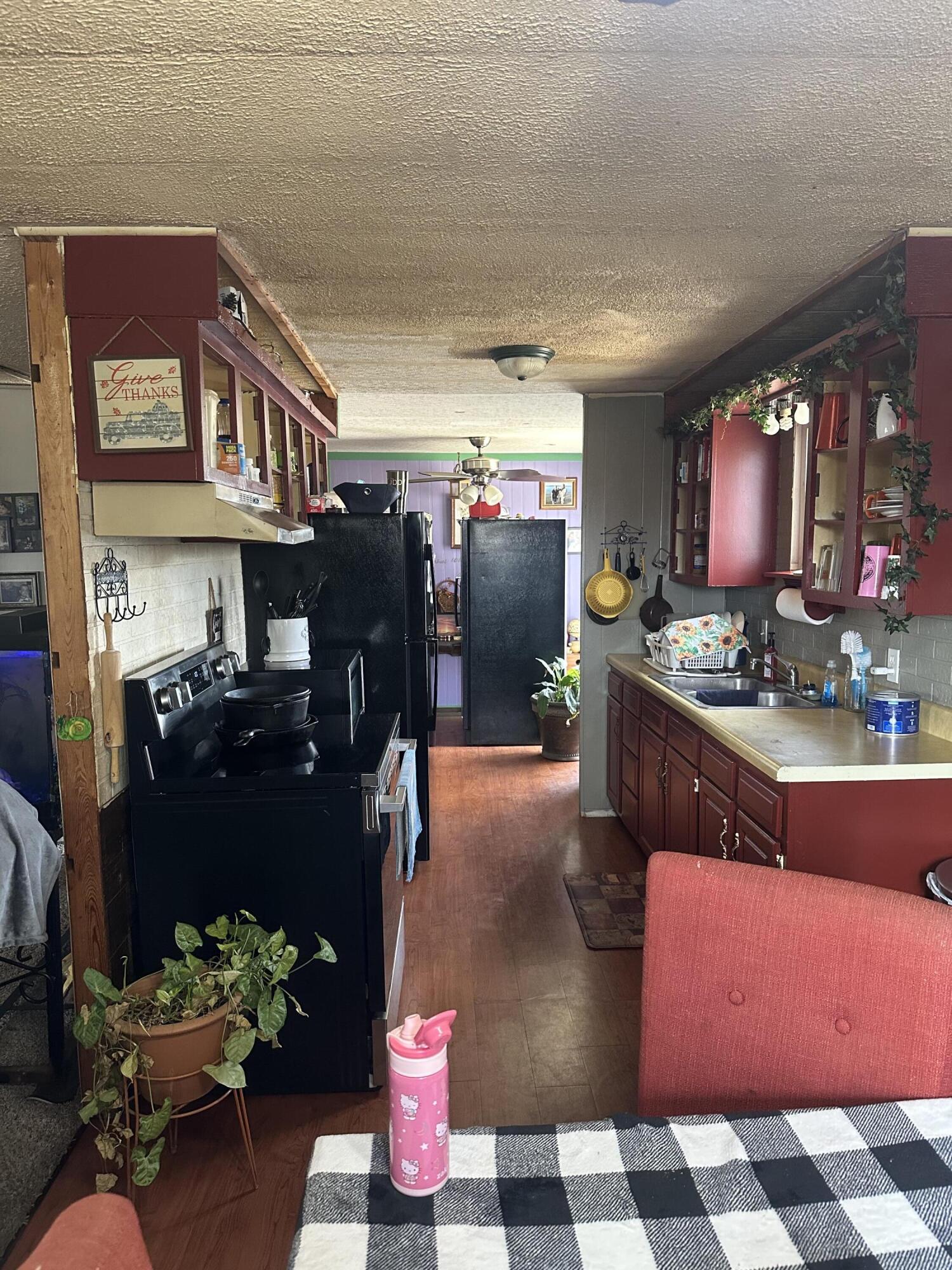 6011 Opossum Trot Road Charlestown, IN 47111 - Photo 3 of 19 1500x2000