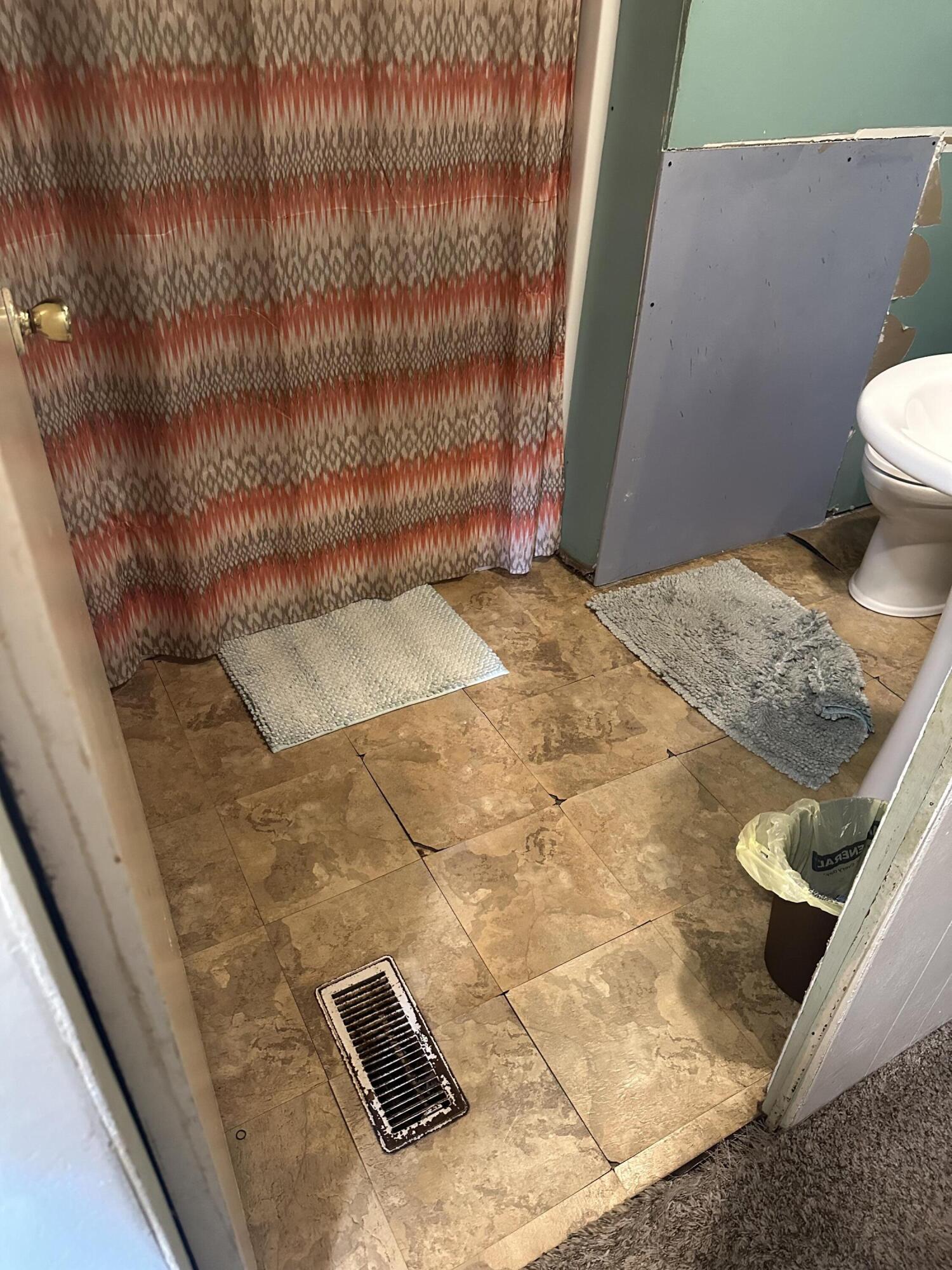 6011 Opossum Trot Road Charlestown, IN 47111 - Photo 5 of 19 1500x2000