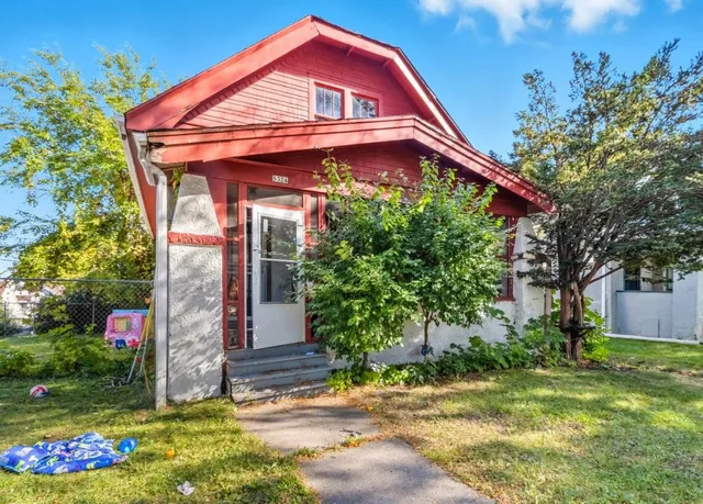 $117,800 | 5324 North 34th Street, Milwaukee, WI 53209