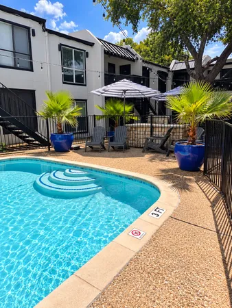 $999 | 4605 Avenue A, Unit 220, Austin, TX 78751