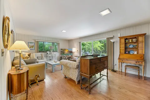 $795,000 | 460 Hazel Avenue, Highland Park, IL 60035