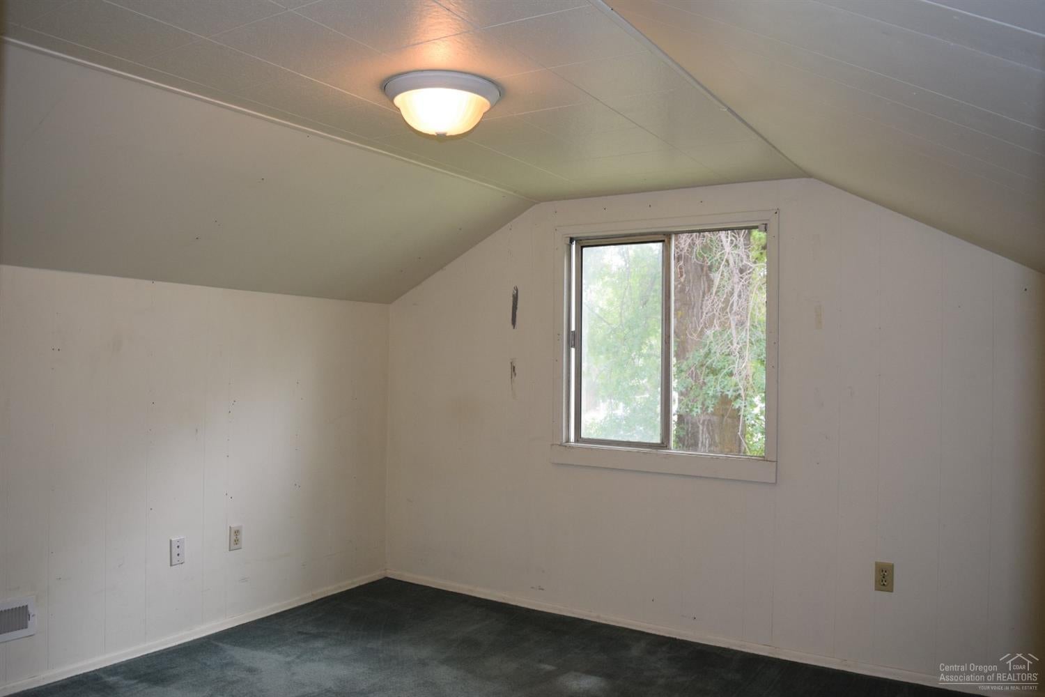 548 Southwest 13th Street Redmond, OR 97756 - Photo 18 of 25 Additional Photo