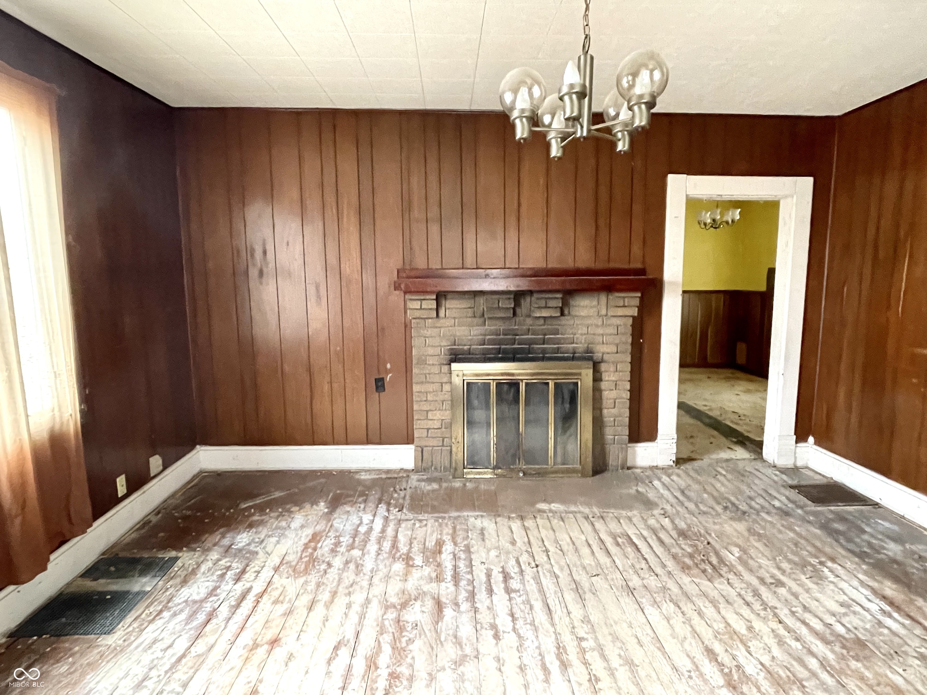 310 South Pleasant Street Edinburgh, IN 46124 - Photo 14 of 54
