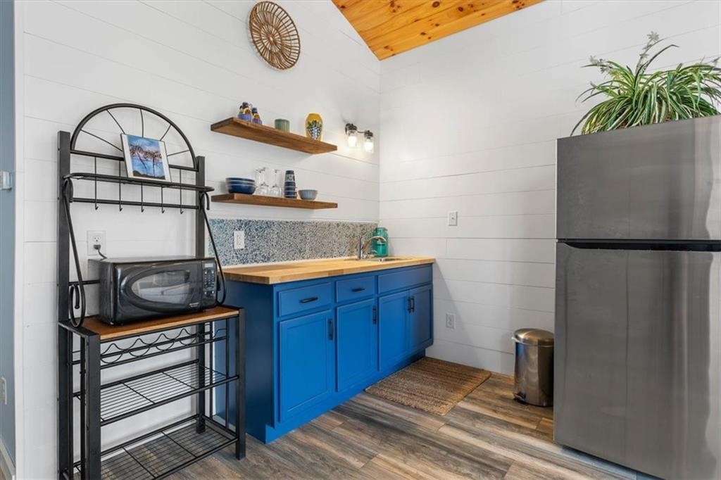 180 Geneva Street Lyons, NY 14489 - Photo 38 of 50