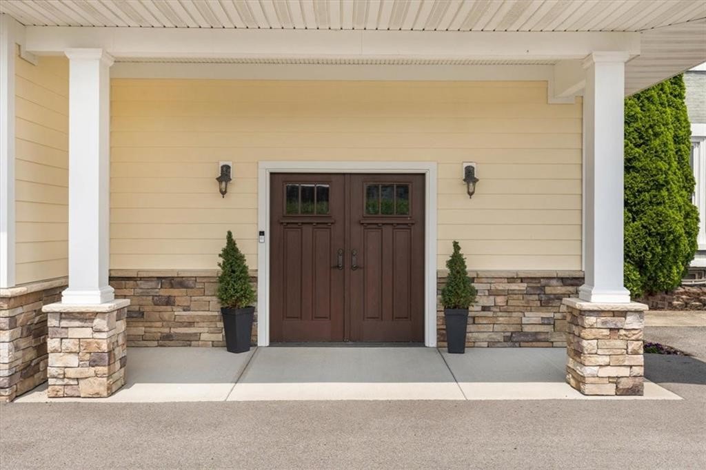 180 Geneva Street Lyons, NY 14489 - Photo 5 of 50