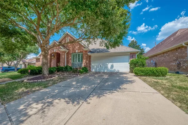$2,600 | 7206 Spring Meadow Lane, Katy, TX 77494