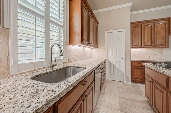 $2,600 | 7206 Spring Meadow Lane, Katy, TX 77494