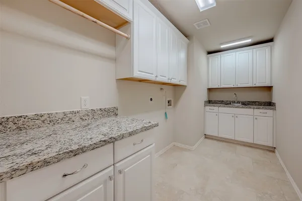 $2,600 | 7206 Spring Meadow Lane, Katy, TX 77494