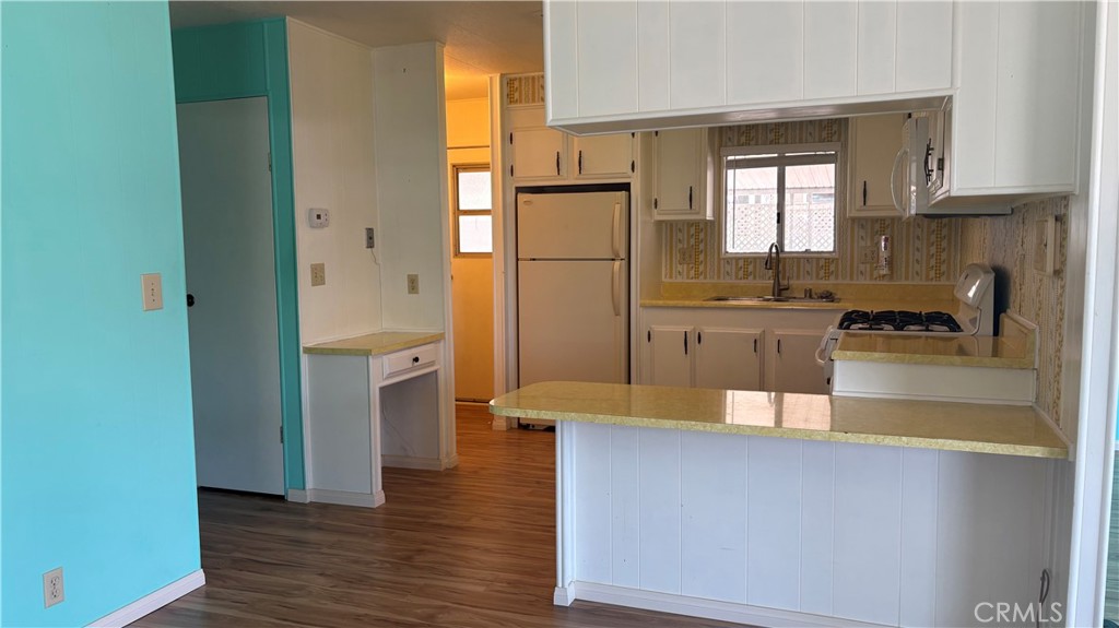 650 South Rancho Santa Fe Road, Unit 323 San Marcos, CA 92078 - Photo 13 of 22 Kitchen