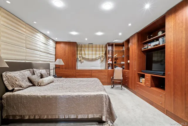 $1,349,000 | 234 Hamlet Drive, Jericho, NY 11753