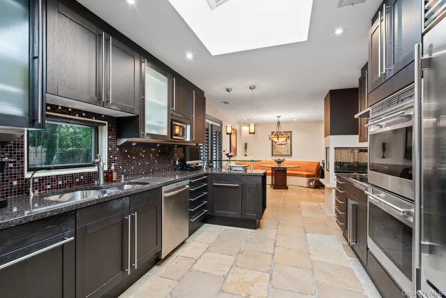 $1,349,000 | 234 Hamlet Drive, Jericho, NY 11753