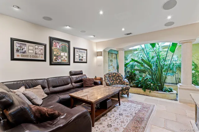 $1,349,000 | 234 Hamlet Drive, Jericho, NY 11753