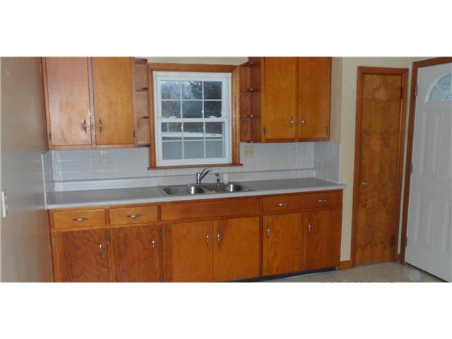 2010 Rutland Avenue Springfield, OH 45505 - Photo 6 of 12 Gallery Image 6