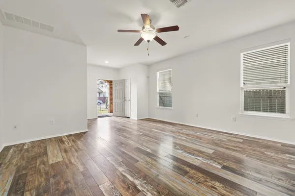$2,020 | 11509 Kirkland Hill Path, Austin, TX 78754