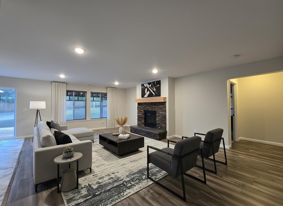 588 Upper Applegate Road Jacksonville, OR 97530 - Photo 9 of 53 downstairs living - Stage- Modern