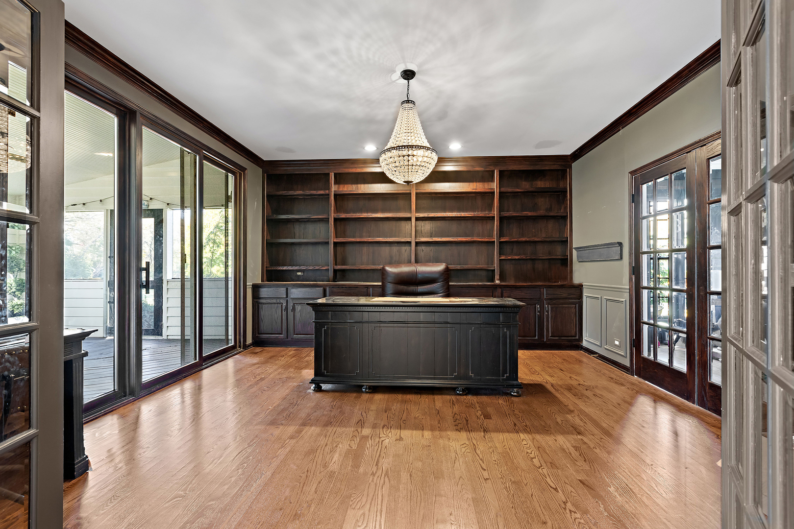 28679 West Heritage Oaks Road Barrington, IL 60010 - Photo 17 of 42 a view of a room with wooden floor and windows